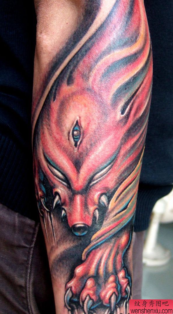 手臂纹身图案：超经典超帅的手臂九尾狐纹身图案图片（精品）