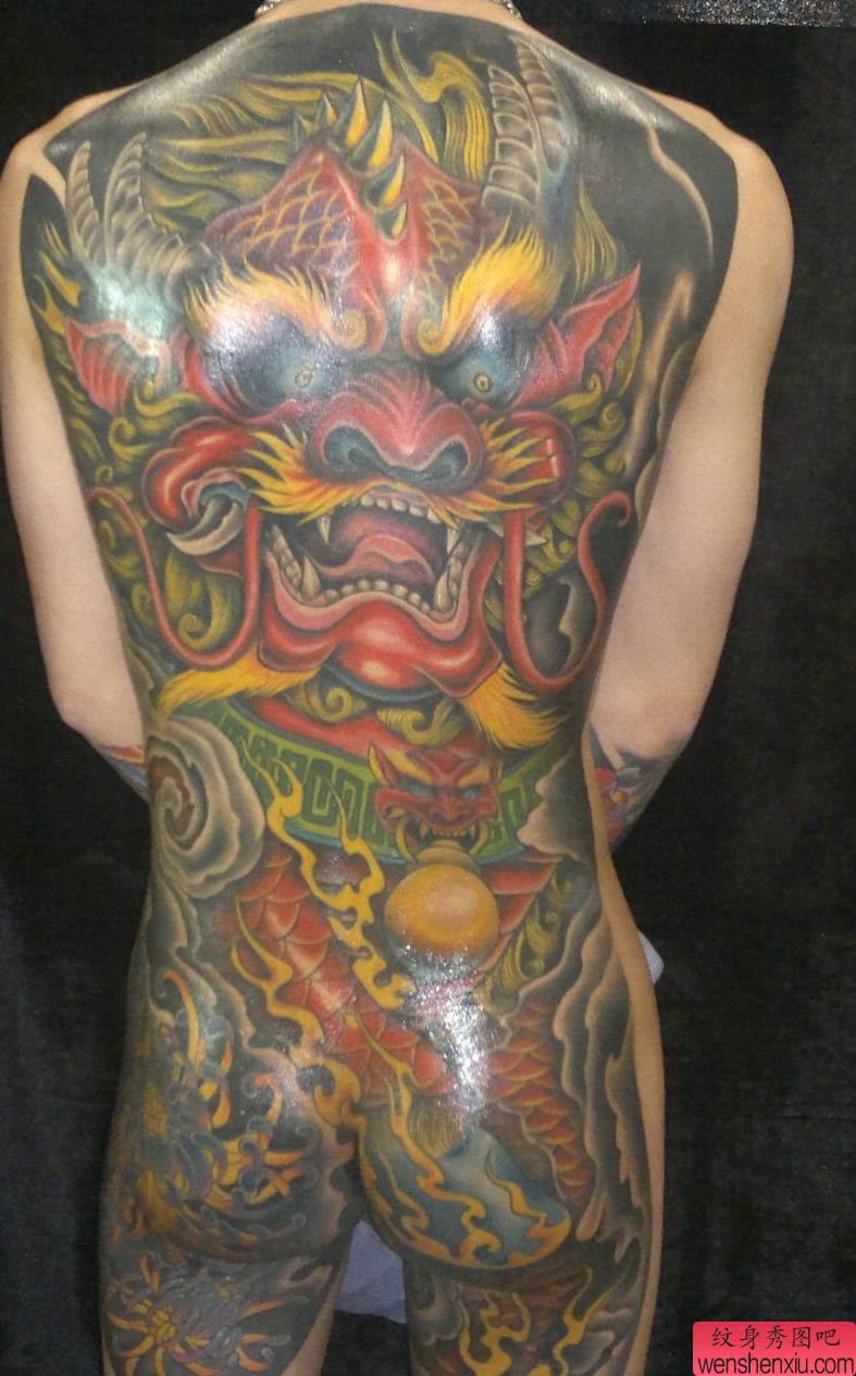 麒麟纹身图案:帅气满背彩色麒麟纹身图案图片(精品)