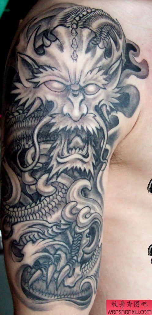 手臂纹身图案：大臂龙纹身图案（经典）