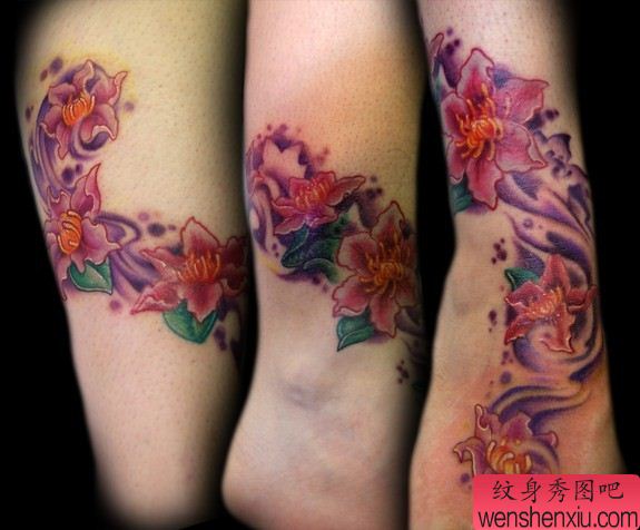 美女脚踝花纹身图案