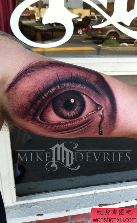 刺青培训:手臂流泪的眼睛刺青图案图片