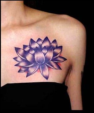专业纹身图库:美女胸部莲花纹身图案图片