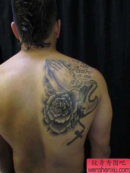 背部纹身图案:后背素描玫瑰共纹身图案图片