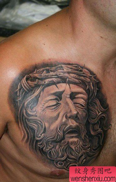 耶稣纹身图案:胸部耶稣纹身图案纹身图片