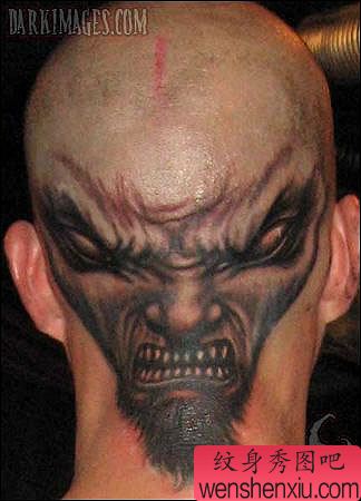 潮男头顶鬼怪纹身图案