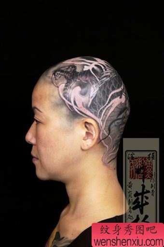 酷女头部传统龙纹身图案