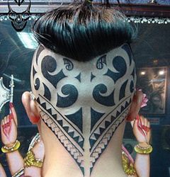 一幅超酷的头部图腾纹身图片