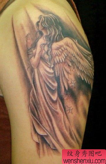 天使纹身图案:手臂天使翅膀纹身图案