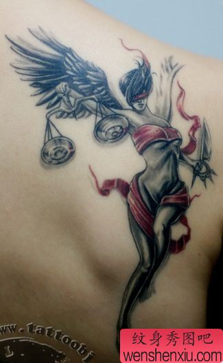 天使纹身图案:肩部美女天使翅膀纹身图案