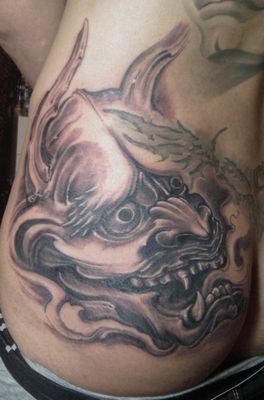 臀部纹身图案:臀部般若纹身图案