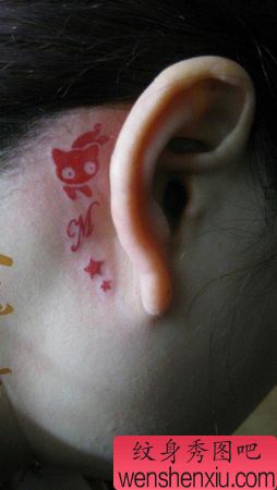 头部纹身图案:头部可爱图腾猫咪五角星纹身图案