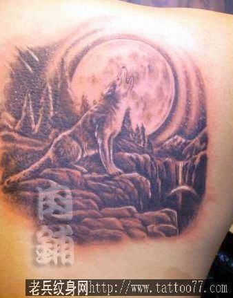 狼纹身图案:肩部狼头狼纹身图案