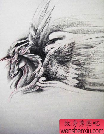 独角兽纹身图案:一幅独角兽翅膀纹身素材纹身图案