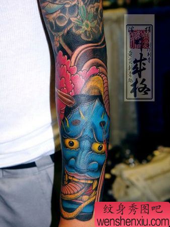 日本纹身图案:手臂彩色般若纹身图案