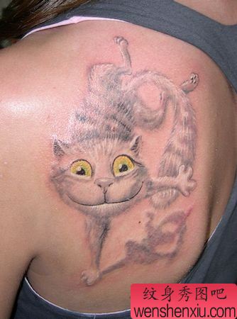 肩部可爱卡通猫咪纹身图案