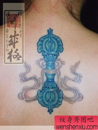 日本纹身师背部彩色金刚杵纹身作品
