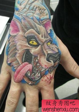 手部欧美卡通狼头纹身图案