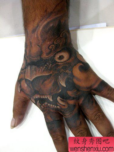 手背貔貅纹身