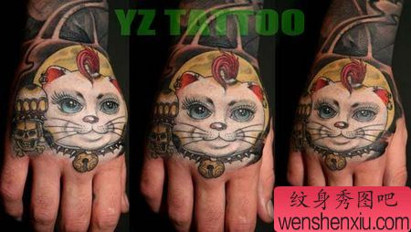 手部招财猫纹身