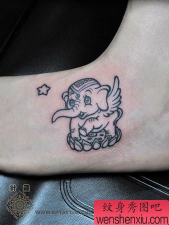 脚部可爱小象纹身图案