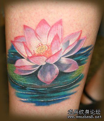 腿部3D彩色莲花荷叶纹身