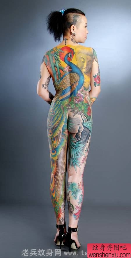 女性全身纹身欣赏:mn美女的彩色孔雀佛纹身图片写真