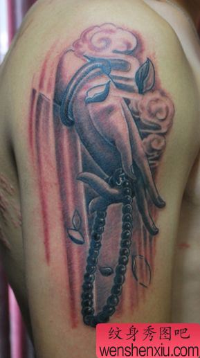 手臂佛手佛珠纹身图案