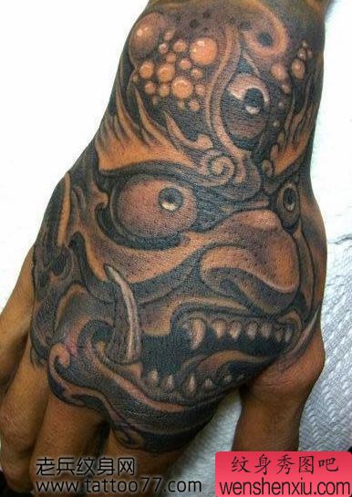 超酷的手背神兽纹身图案