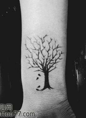 流行经典的图腾树纹身图案