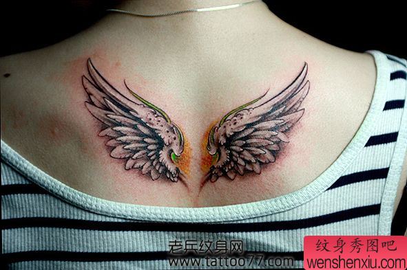 时尚流行的翅膀纹身图案