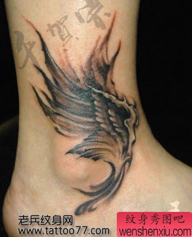 流行唯美的脚部翅膀纹身图案