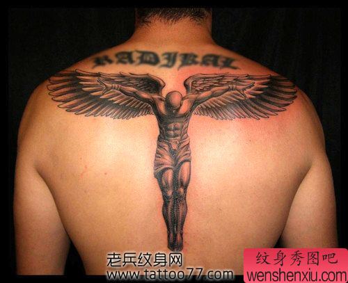 经典的背部守护天使纹身图案