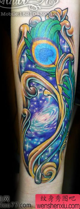 手臂3D彩色宇宙纹身图案