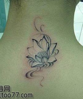 美女颈部黑灰莲花纹身图案
