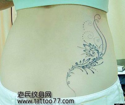 流行性感的腰部图腾藤蔓纹身图案