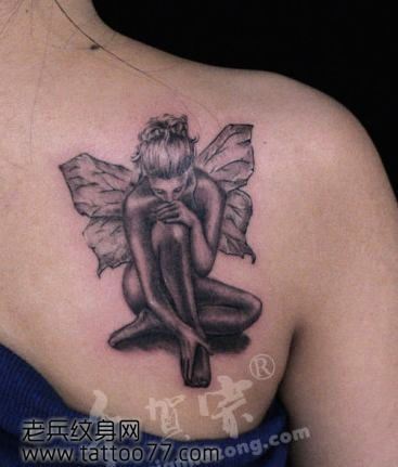 流行经典的肩部精灵纹身图案