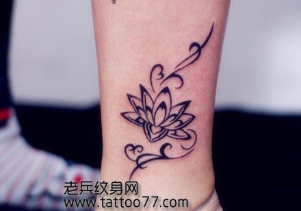 腿部好看的图腾莲花纹身图案