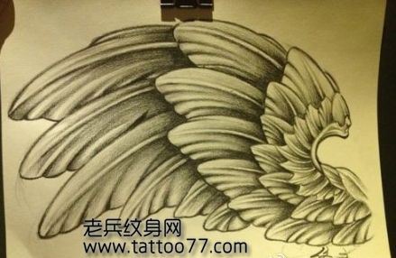 流行唯美的翅膀纹身图案