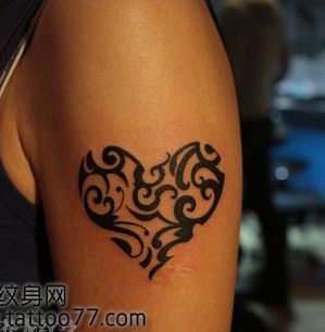 流行好看的图腾爱心纹身图案