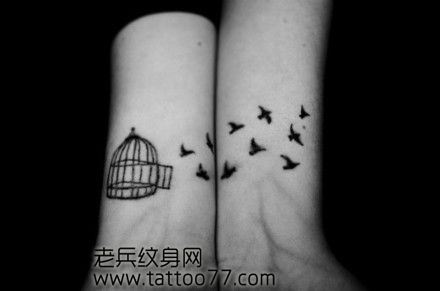 手臂时尚的图腾小鸟鸟笼纹身图案