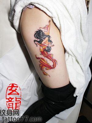 美女腿部流行性感的美人鱼纹身图案