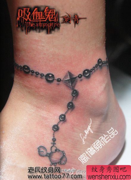 脚部可爱流行的脚链纹身图案