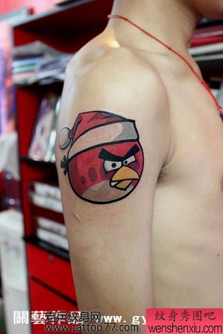 手臂愤怒的小鸟纹身图案
