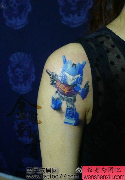一幅卡通变形金刚机器人纹身图案