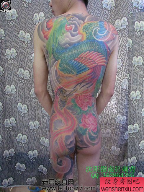 帅气的满背凤凰纹身图案