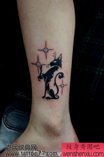 女孩子喜欢的图腾猫咪纹身图案