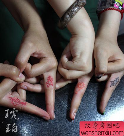 女生手指好看的小清晰纹身图案