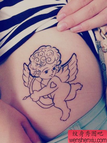 女孩子臀部小天使丘比特纹身图案