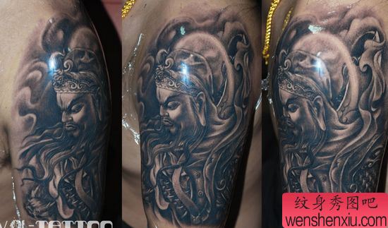 大臂霸气的关公纹身图案