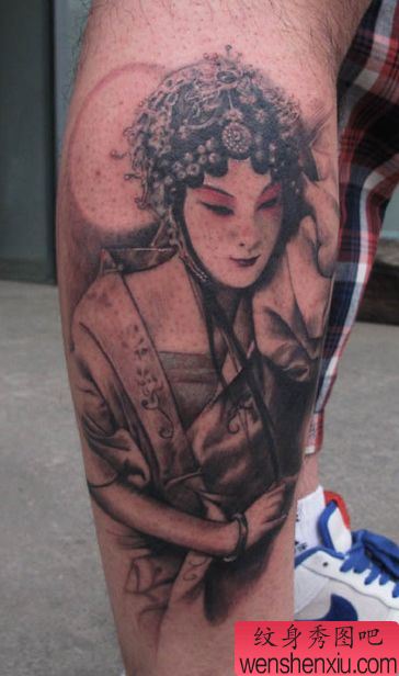 腿部古典美女花旦纹身图案